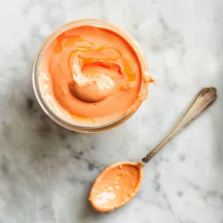 Sriracha-Joghurt-Sauce
