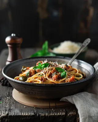 Chorizo- und Oliven-Pasta