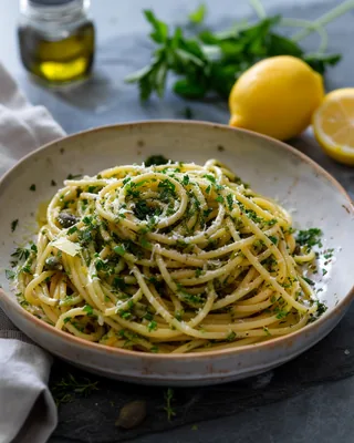 Kräuter- und Sardellen-Pasta